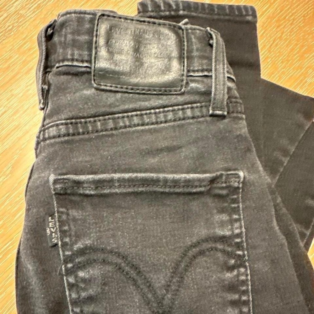 Levis Haut de Gamme big E made and crafted super skinny